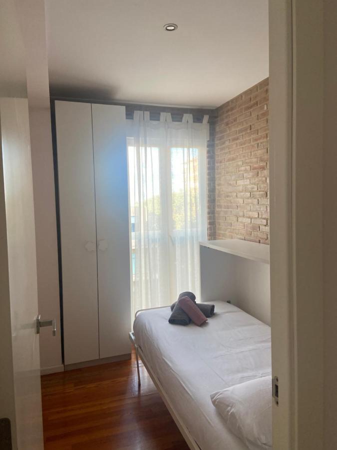 Cute Apartment Valence Extérieur photo